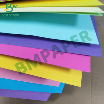 กระดาษพิมพ์สี 70gsm 80gsm สีเขียวสีแดงสีน้ำเงินการพิมพ์ออฟเซตสำหรับ DIY
