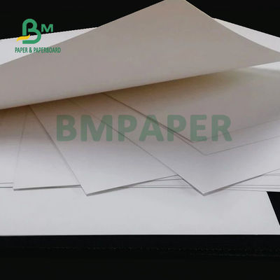 12pt 14pt Foldcote Paper Board สำหรับกล่องเครื่องสำอางความแข็งดี 30 X 40 นิ้ว
