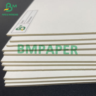 800gsm 1000gsm กระดานไวท์บอร์ดเคลือบสองหน้าแกนสีขาวแกนสีเทา