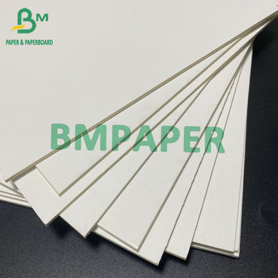 800gsm 1000gsm กระดานไวท์บอร์ดเคลือบสองหน้าแกนสีขาวแกนสีเทา