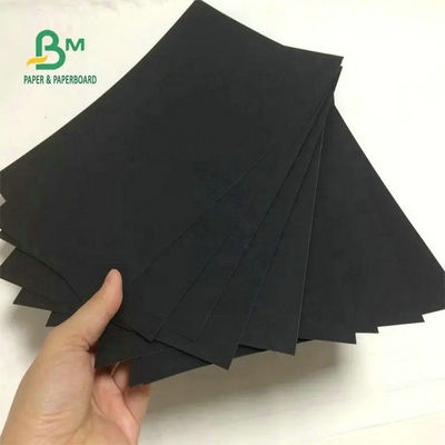 แผ่นกระดานเข้าเล่มปกดำไม่เคลือบผิว 950 x 1300 มม. 300gr 350gr 400gr