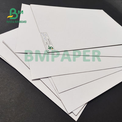 900gsm 1400gsm Chipboard เคลือบดินเผาสีเทาด้านหลังสำหรับกล่องเก็บของ 700 X 1000mm