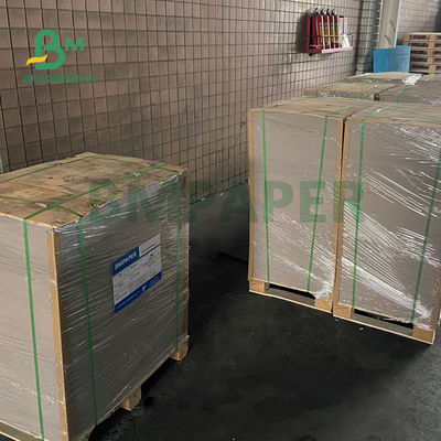 900gsm 1400gsm Chipboard เคลือบดินเผาสีเทาด้านหลังสำหรับกล่องเก็บของ 700 X 1000mm