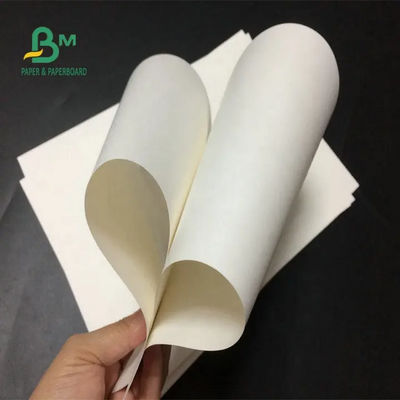 กระดาษคราฟท์สีขาวบริสุทธิ์ม้วน 24 X 35 นิ้ว 150gsm 170gsm 190gsm สำหรับถุงกระดาษ