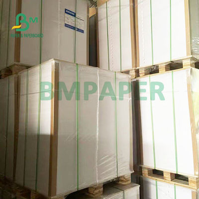 กระดาษ C2S ข้อความสีขาวเงา 100 ปอนด์สำหรับการ์ดแร็คความขาวสูง 315 มม. x 468 มม