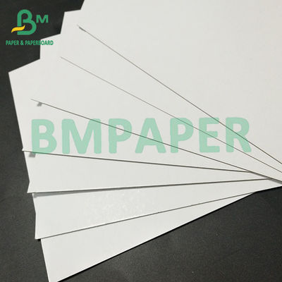 ความแข็งแรงและความแข็งแรงสูง กระดาษ Duplex ที่เคลือบขาวด้านสอง 540gsm 1mm สําหรับกล่องบรรจุสินค้า