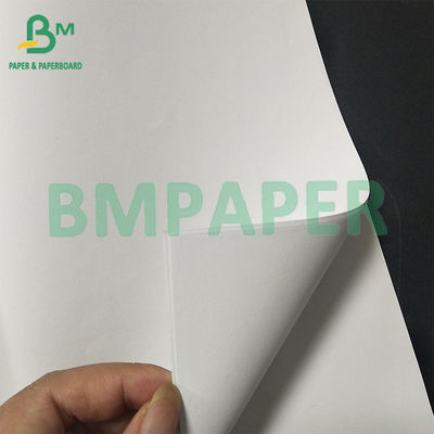 สีที่ให้บริการ กระดาษสําเนาไร้คาร์บอน หลายแบบสําหรับเอกสารทางการ 55gsm 60gsm