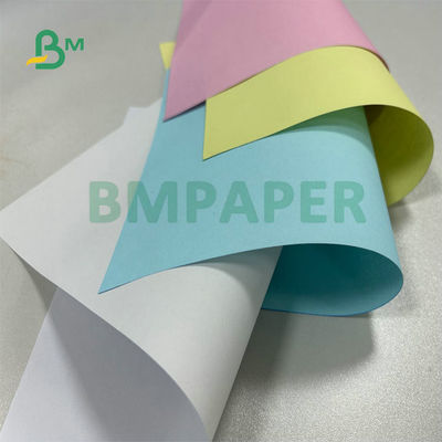 55 กรัม 60 กรัม NCR กระดาษไร้คาร์บอน ในสีชมพู สีเหลือง สีขาว สําหรับการรับ 860 x 610 มม