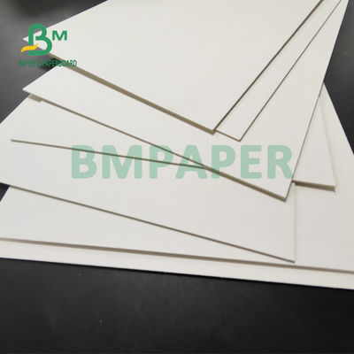 1.4MM 1.6MM กระดาษสับซ้อนสีขาว สําหรับการสับซ้อนสูง 70 x 100cm