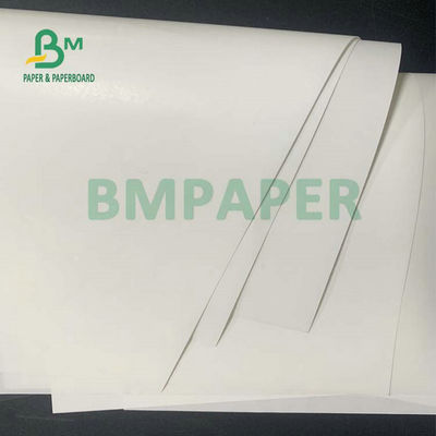 60 กรัม 90 กรัม ความแข็งแรงสูงต่อความเปียก กระดาษติดป้าย C1S สีขาวในม้วน