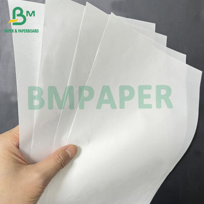 การแปรรูปที่ดี 60gsm กระดาษสีขาวกันไขมัน สําหรับบรรจุอาหารอาหารว่าง