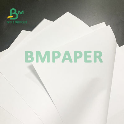 สีขาว สามารถพิมพ์ได้ดี 80 กรัม 100 กรัม UWF Offset Woodfree Paper Rolls