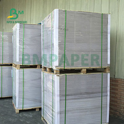 1.5 มิลลิเมตร 2 มิลลิเมตร แหลมผนังสีขาวเคลือบ Duplex Board สําหรับกล่องเสื้อผ้า 700 x 1020 มิลลิเมตร