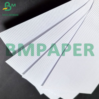 1 มิลลิเมตร 2 มิลลิเมตร F ฟลอยต์ 3 ชั้นผิวขาว กระดาษ corrugated ความแข็งแรงสูง สําหรับกล่องการส่ง