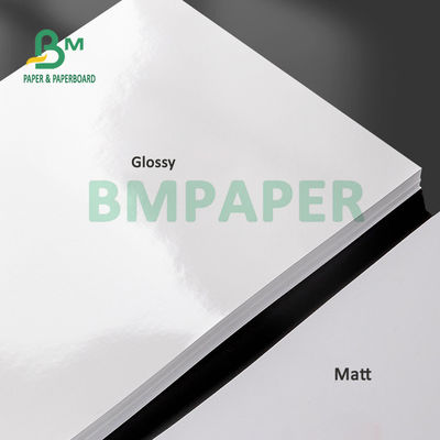 128 กรัม 157 กรัม C2S กระดาษแมทเคลือบดิจิตอลสีสว่าง สําหรับเครื่องพิมพ์เลเซอร์ 13' x 19'