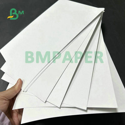 0.4mm 31 x 43 นิ้ว ความหนา ขาวสูง ผงไม้บริสุทธิ์ กระดาษทดสอบน้ําหอม สําหรับการทดสอบน้ําหอม