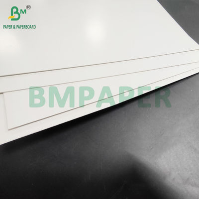 1 มม 1.5 มม กระดาษกระดาษ triplex ที่เคลือบขาว สําหรับกล่องเสื้อผ้า 24 x 36 นิ้ว