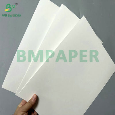 300 กรัม 350 กรัม กระดาษกระดาษพับเคลือบสีขาว สําหรับการพิมพ์ระดับสูง 65 X 90 ซม.