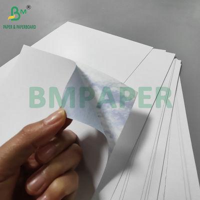 280 กรัม 300 กรัม กระดาษไพ่เล่นเคลือบ C2S กล่องสีน้ําเงิน 71 x 65 ซม ความยืดหยุ่นดี