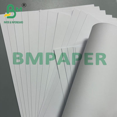 กระดาษไร้ผิวหนังสีขาว 200 กรัม สําหรับหนังสือ 70 * 100 ซม