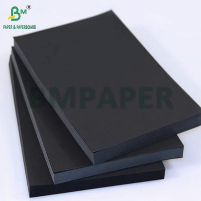 300 กรัม 350 กรัม 65 x 90 ซม. กระดาษครัฟท์สีดําไม่เคลือบ สําหรับกล่องของขวัญ