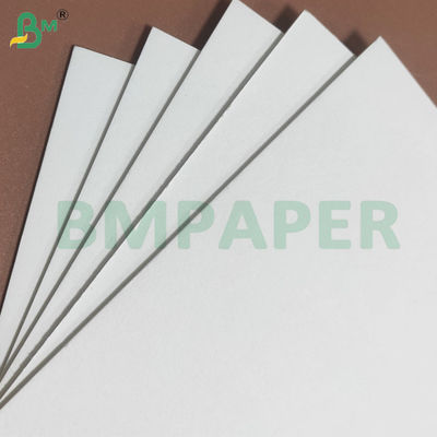 0.6 มิลลิเมตร Super White Quick Dry Water Absorbent กระดาษแผ่นสําหรับโคลสเตอร์