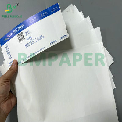 55 กรัม ผิวเคลือบด้วยความร้อน กระดาษกระดาษกระจกสีขาว ในขนาด 240 มม x 3000 เมตร