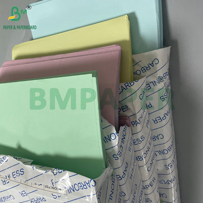 CB ขาว CF ฟ้า CFB สีชมพู 75GSM NCR กระดาษ 500 แผ่นต่อแพ็ค 8.5 X 14 นิ้ว