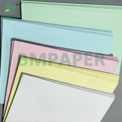 การพิมพ์ออฟเซต 52gsm 55gsm 58gsm 60gsm ภาพสีฟ้า NCR กระดาษสําเนาในม้วน