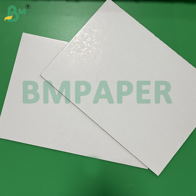 บอร์ดแสดงผลสีขาวทำจากเยื่อไม้ 3 มม. สำหรับ POS ในร่มพิมพ์ 1220 x 2440 มม.
