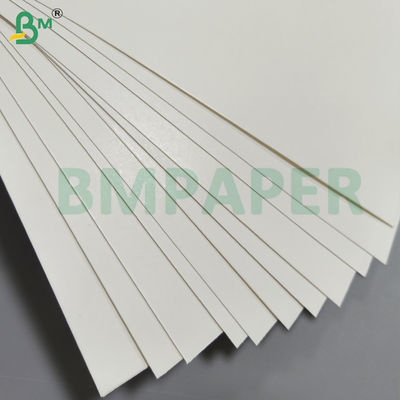 แผ่นกระดาษกันกรีดเคลือบด้านเดียว หลังขาวไม่เคลือบ 275gm