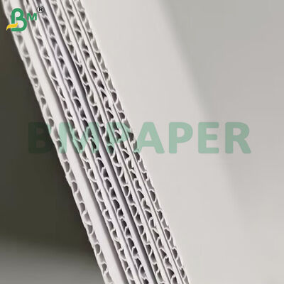 แผ่นลูกฟูกสีขาว 3 ชั้น 80+80+80gsm สำหรับกล่องเครื่องสำอาง