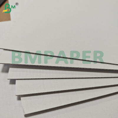 กระดาษลูกฟูกสีขาว E Flute 150+120+150gsm ขนาด 1500 มม. * 800 มม.